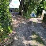 Trehaverne Guest Apartment, With Hot Tub, Centrally Located