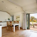 The Granary At Cornish Barn Holidays