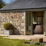 The Granary At Cornish Barn Holidays
