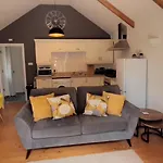 Stunning Cosy Barn In Peaceful Rural Cornwall