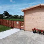 Cosy Cabin For Two