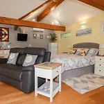 Brambleside Lodge