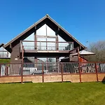 3 Bed Lodge With Ev Point