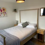 Stunning, Modern And Spacious House - Truro