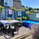 Guest House Truro Garden Retreat