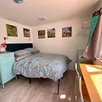 Guest House Truro Garden Retreat