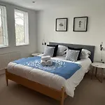 The Apartment Boscawen Woods