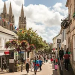 Number 4 - Stylish 1 Bedroom House In Truro, Cornwall