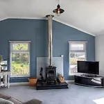 Blankednick Boltholes - 3 Beautiful Family Or Couples Cornish Getaways