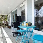 Couples Escape - Summerhouse Cabin With Hot Tub And Stunning Views
