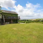 Hollies Cottage