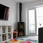 Cosy House On A Quiet Estate In Truro