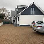 Ashwood Bed And Breakfast