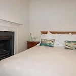Rhondda House
