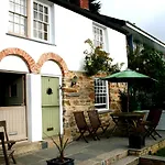 Waterside Holiday Cottages