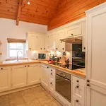 Pond Cottage