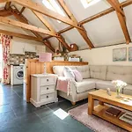 Oak Cottage