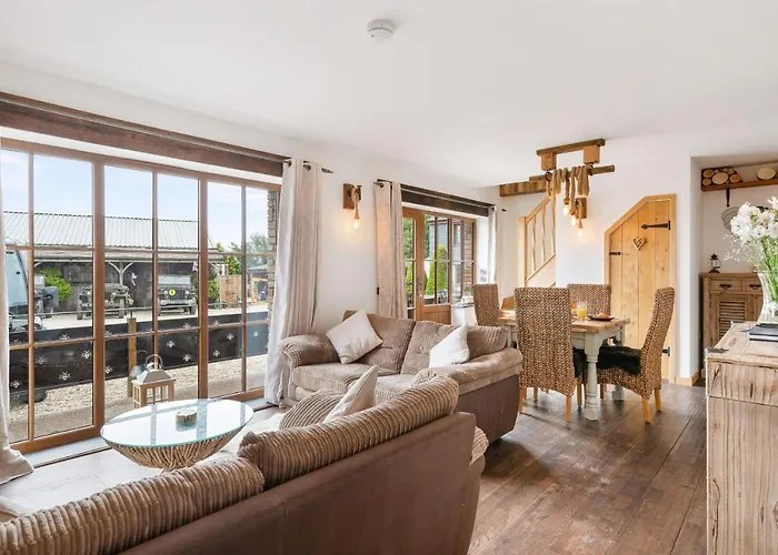 Rose Cottage At Bumbledown