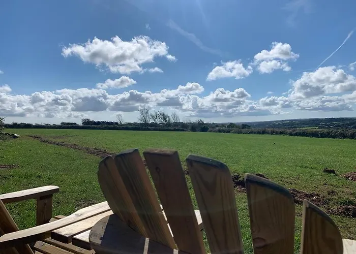 New! Lodge With Hot Tub, Wood Burner And Fab Views