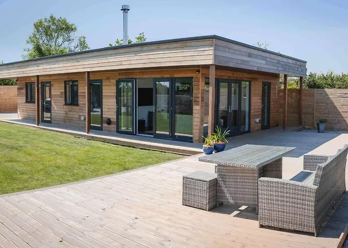 The Lodge At Camels: Idyllic Lodge On The Roseland