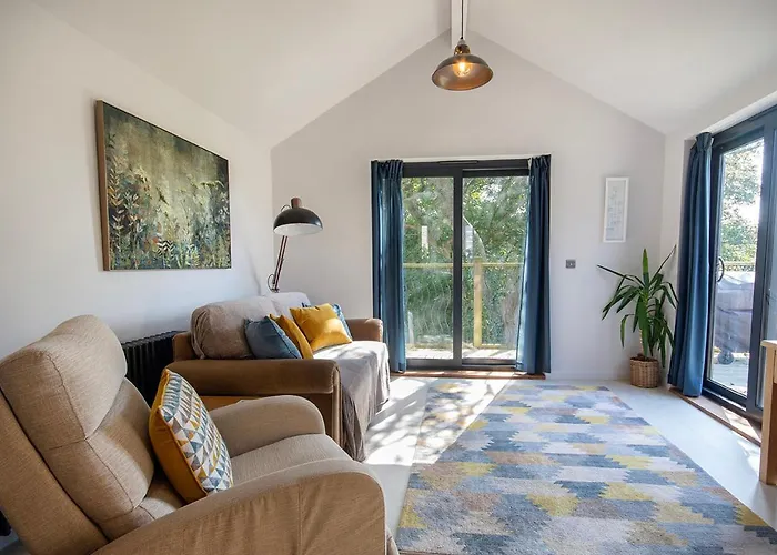 Cusgarne Manor Self-Catering - Adults Only