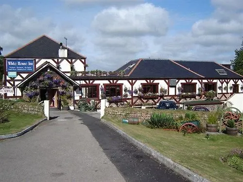 Lodge At The Whitehouse Inn