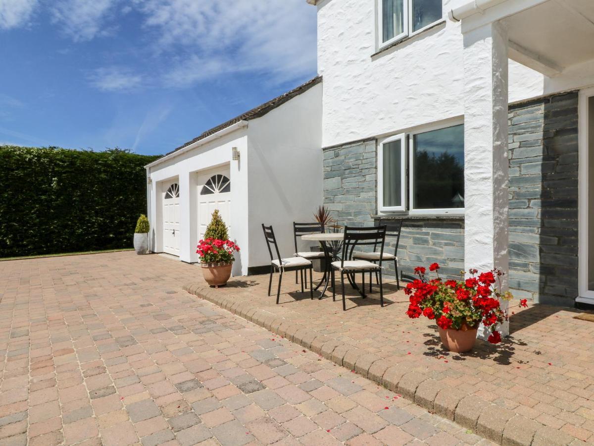 Holiday home Trevore *