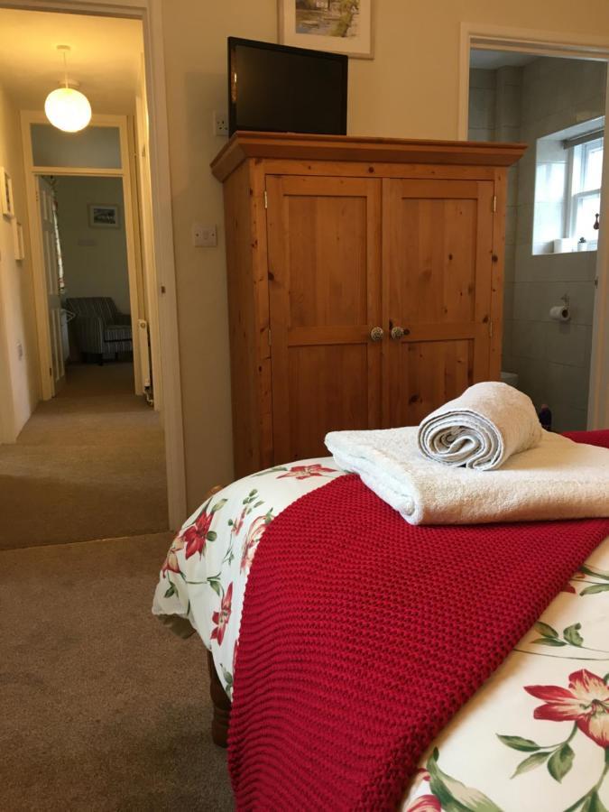 Gadles Farm Cottages *