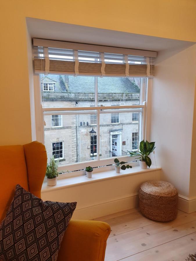 The Taylor - Stunning 2-ensuite Beds, Cathedral View Roof Garden Apartment