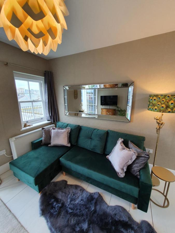 The Loughborough - Elegant, Glamourous Boutique 1 Bed, *