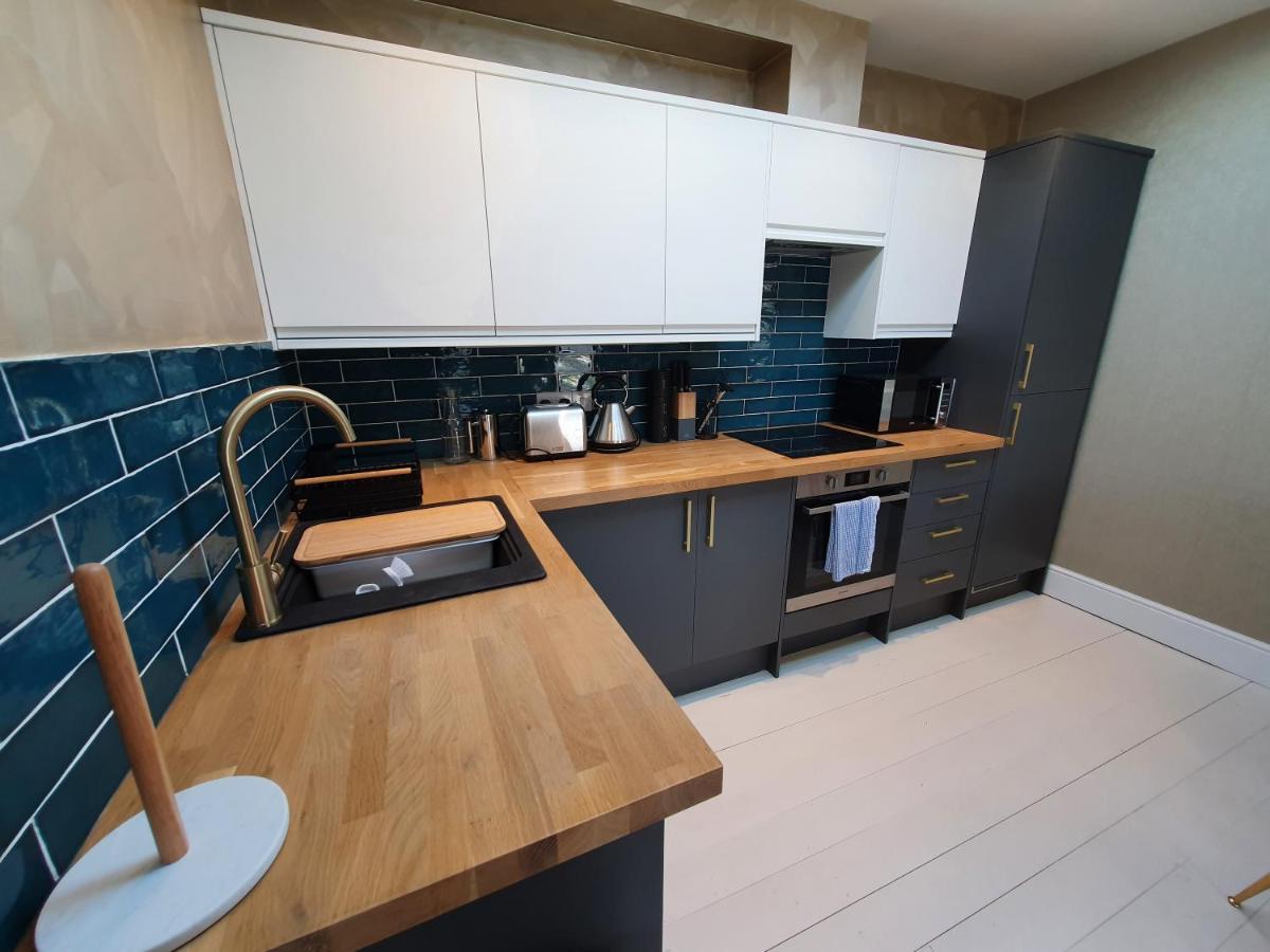 The Loughborough - Elegant, Glamourous Boutique 1 Bed, Apartment Truro