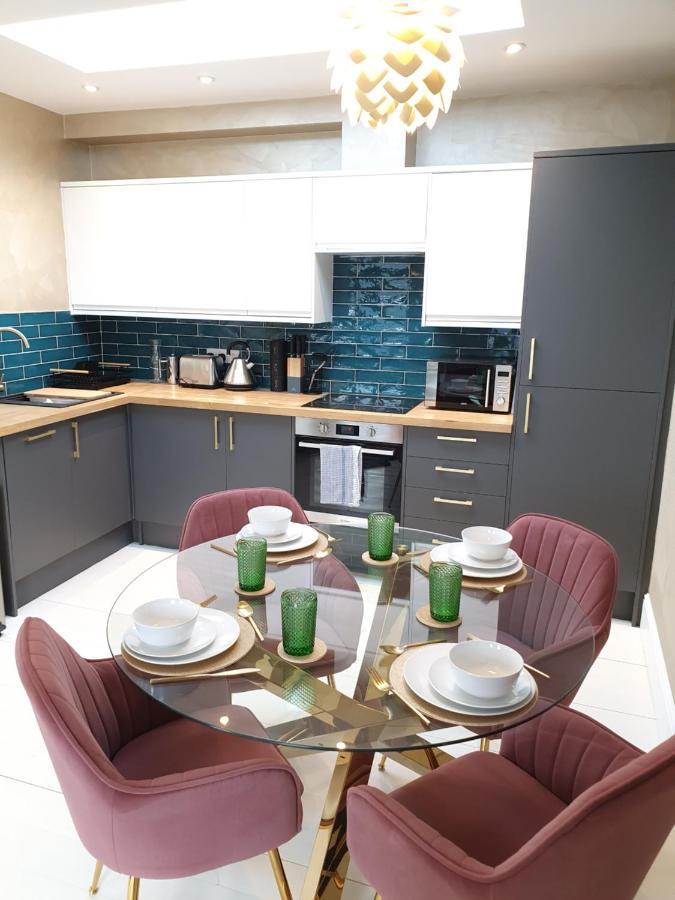 The Loughborough - Elegant, Glamourous Boutique 1 Bed, *