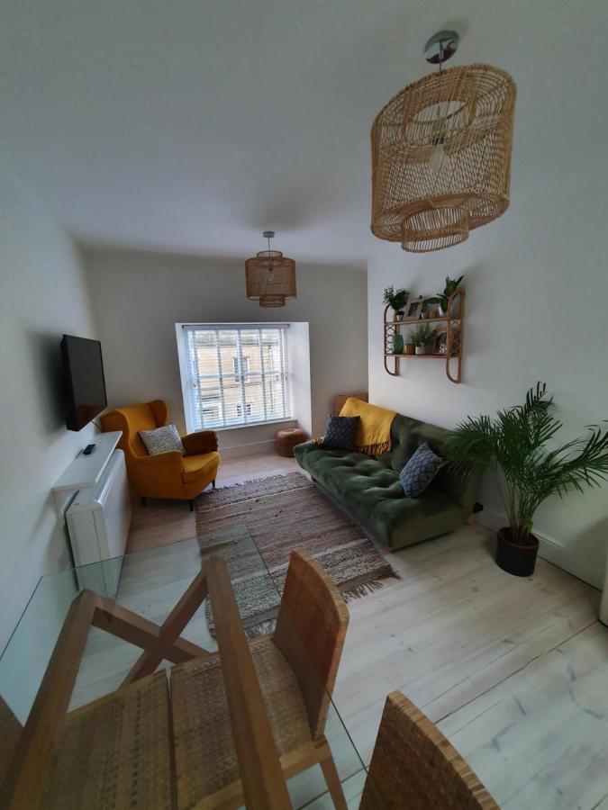 The Taylor - Stunning 2-ensuite Beds, Cathedral View Roof Garden *