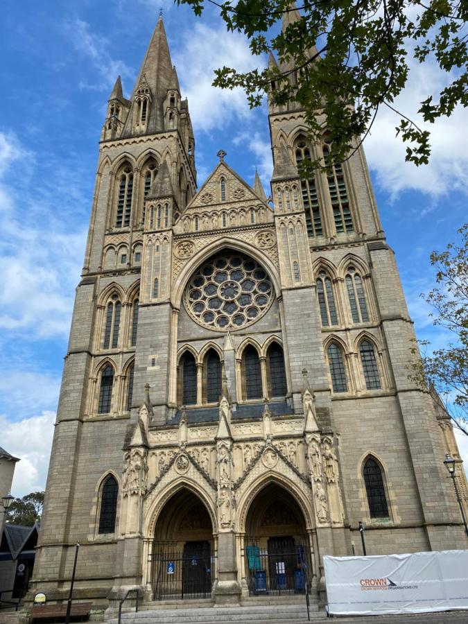In Style In The Heart Of The Cathedral City- Truro