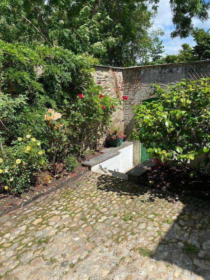 Trehaverne Guest Apartment, With Hot Tub, Centrally Located *