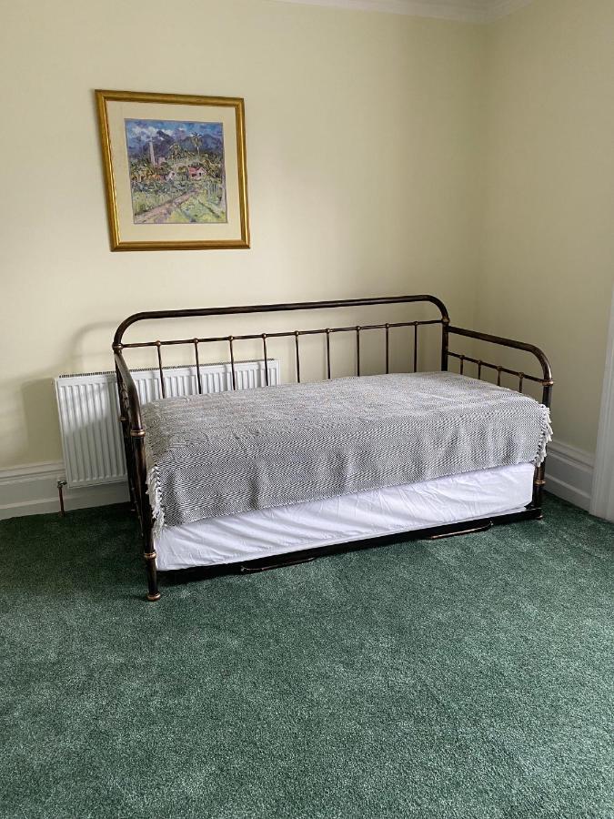 Trehaverne Guest Apartment, With Hot Tub, Centrally Located Apartment
