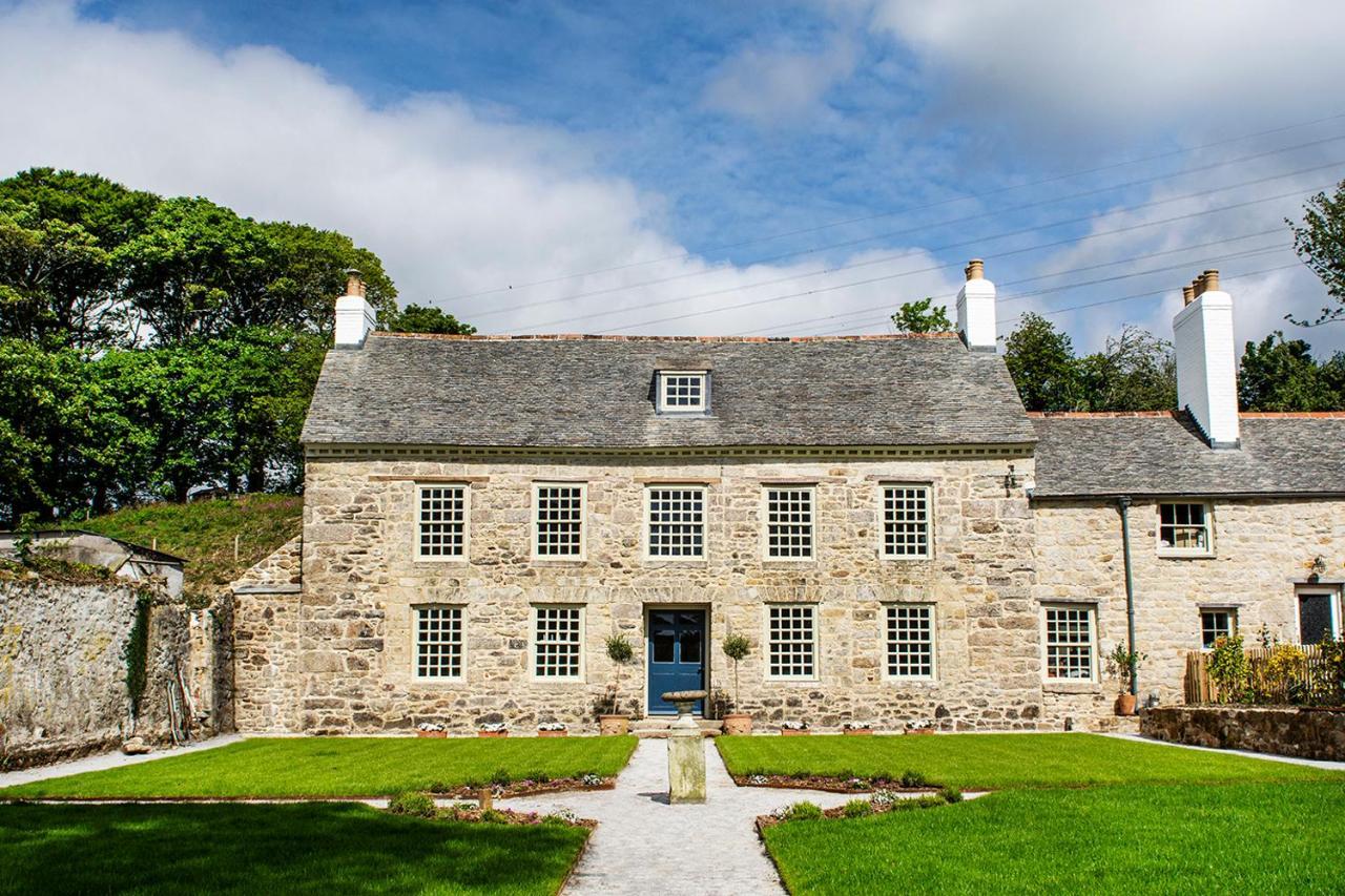 Cusgarne Manor Boutique - Adults Only Bed & Breakfast *