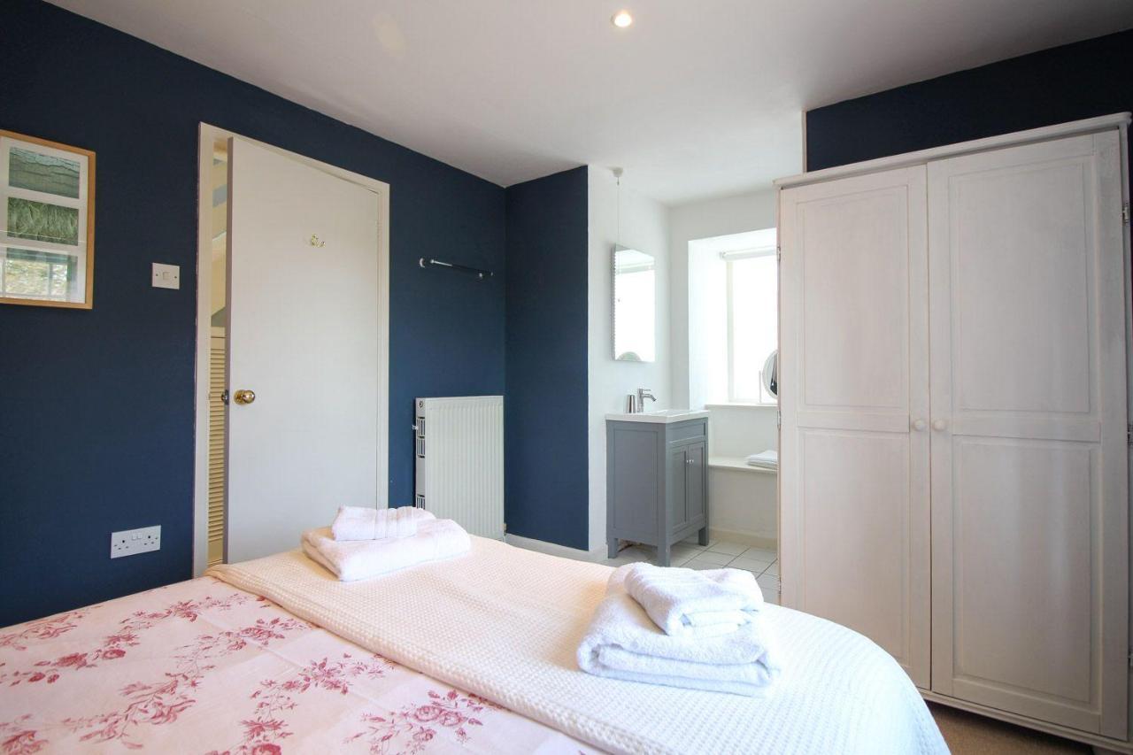 Holiday home Little Crugsillick