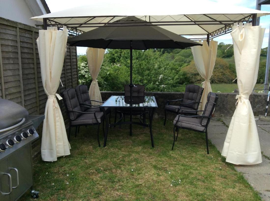 In Guest - Orchard Manor, Fore Street Probus, Tr24ly Guest house Truro