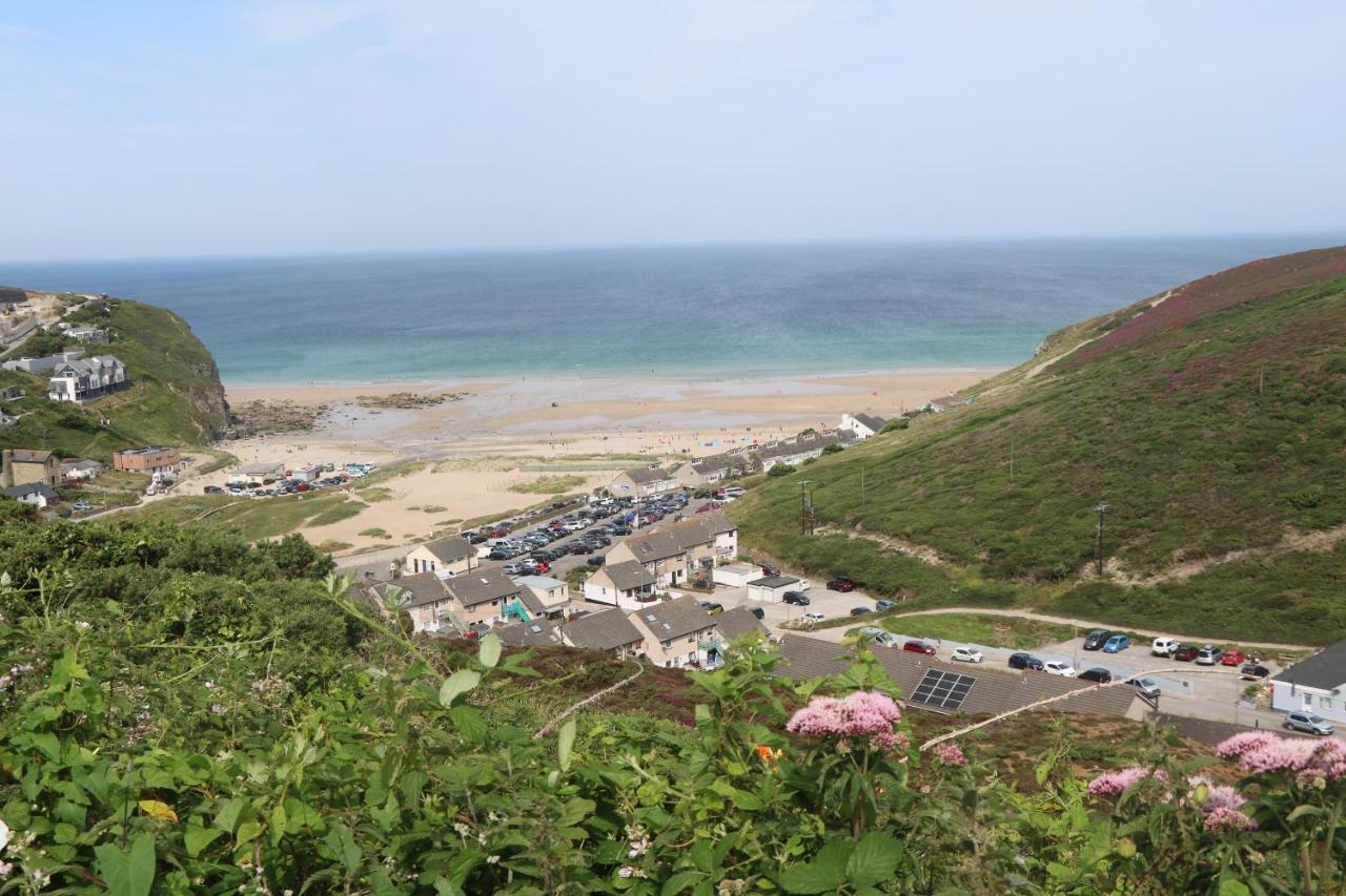 Hillcrest * Truro