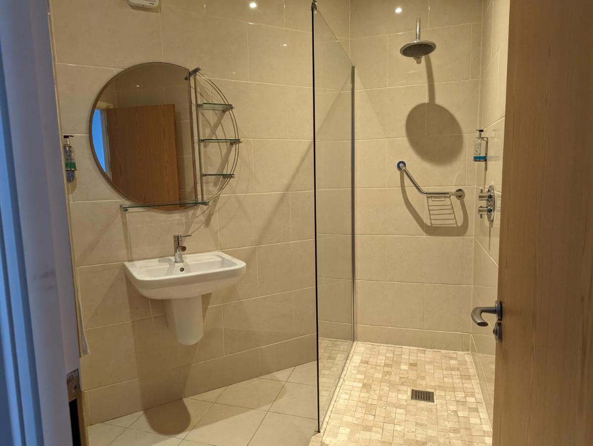 Barley Sheaf, Old Bridge Street En Rooms, Only Inn 2*