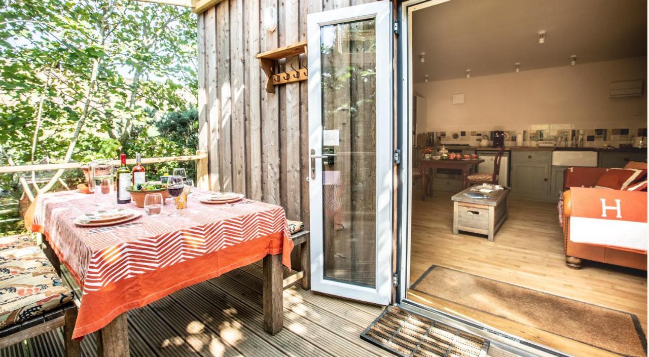 The Hyde- Secret Hide Away, Near The Beach. * Truro