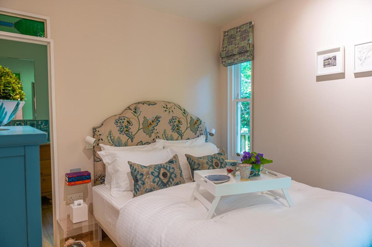 The Hyde- Secret Hide Away, Near The Beach. Holiday home Truro