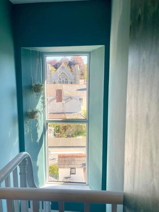 3-bed Luxe Townhouse Gem. Escape In Style! Apartment *