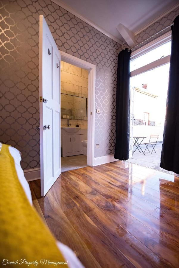 River Street Apartment