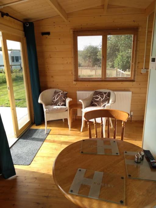 Chalet Cosy For Two *
