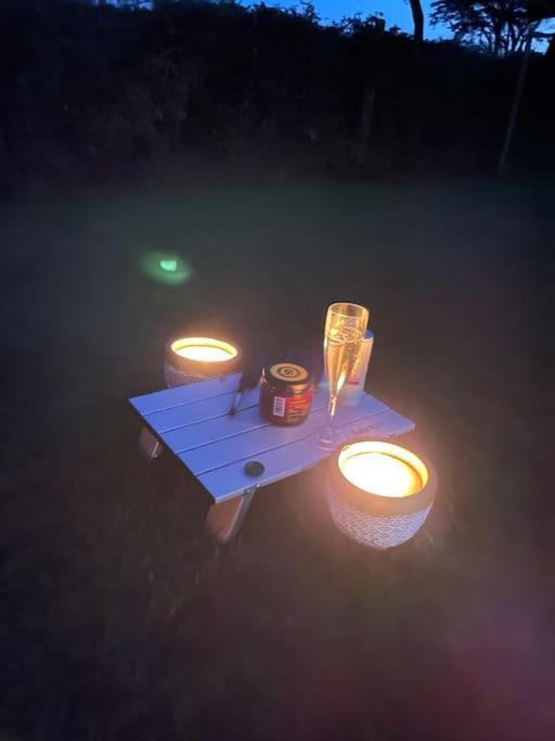 Cox Hill Glamping Badger Luxury tent