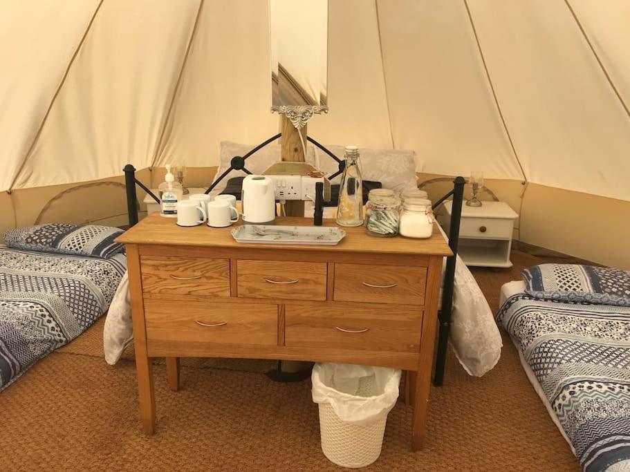 Cox Hill Glamping Badger *
