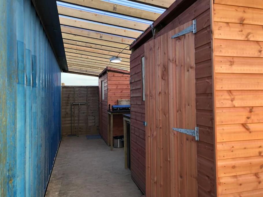 Luxury tent Cox Hill Glamping Badger