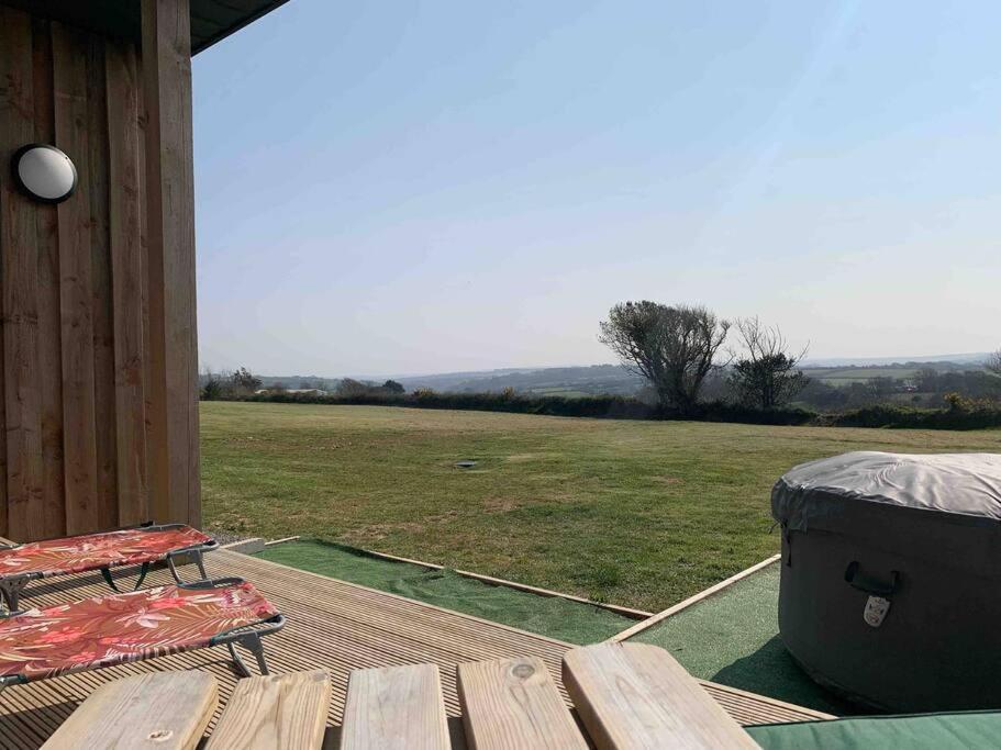 New! With Hot Tub, Wood Burner And Fab Views